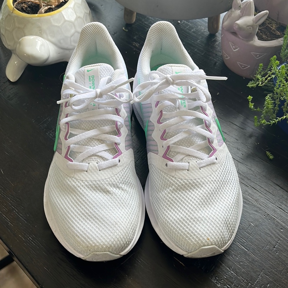 Womens Nike Downshifter size 9.5 almost new! $30